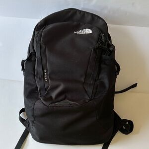The North Face Men's Black Vault Backpack